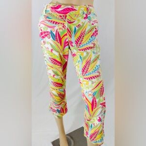 Tommy Hilfiger floral stretch capri like new 10